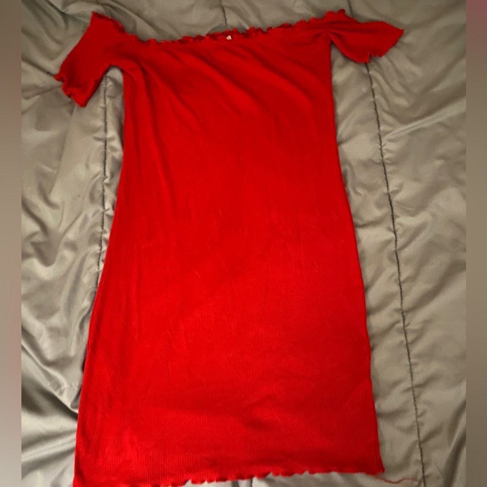 Red ribbed off the shoulder mini dress ❤️